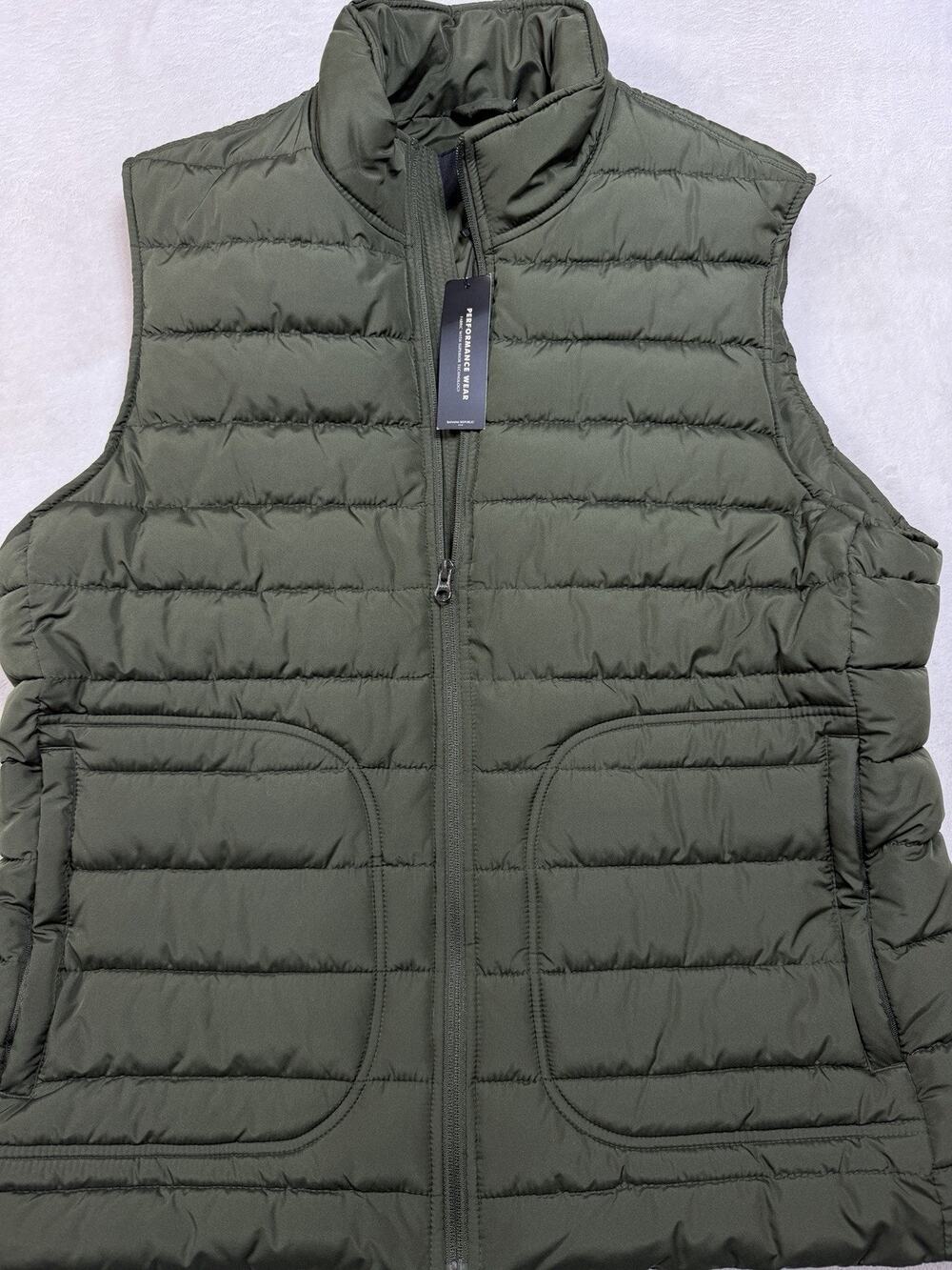 Banana Republic NWT Puffer Vest Mens Sz Lg Green Quilted Performance Gorpcore